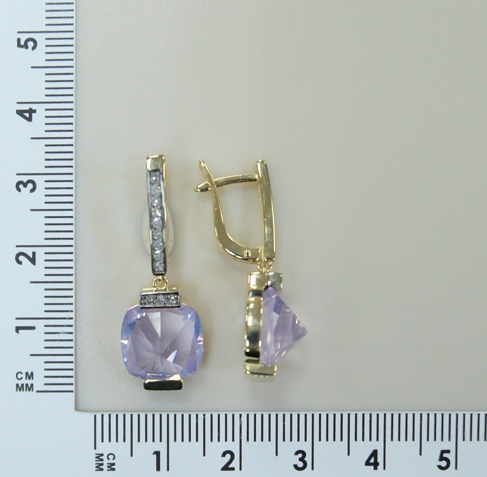 Серьги из желтого золота с кварцем